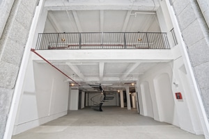 listings.show.sections.photos.alt