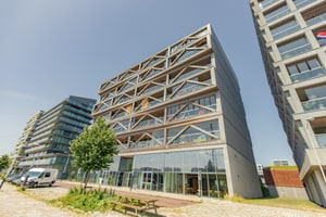 330 m² Waterfront Pop-Up Space in Amsterdam-Noord, 사진 3