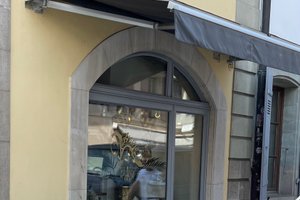 listings.show.sections.photos.alt