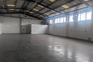 listings.show.sections.photos.alt