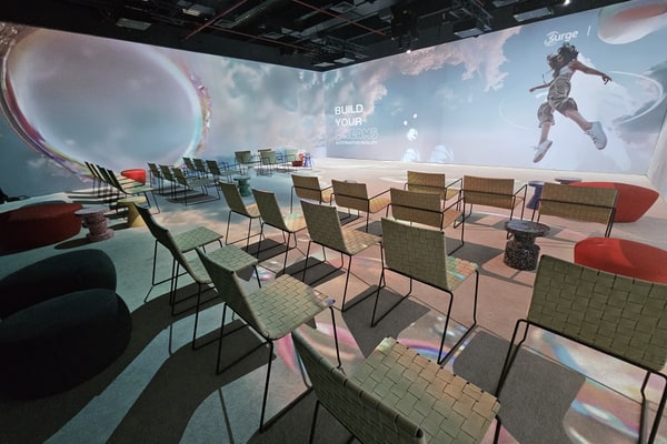 Immersive Event Space in Dubai with Floor-to-Ceiling Projection