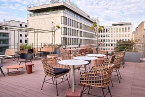 listings.show.sections.photos.alt