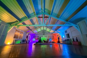 listings.show.sections.photos.alt