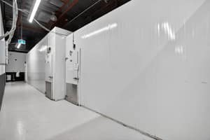 listings.show.sections.photos.alt