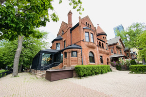 listings.show.sections.photos.alt