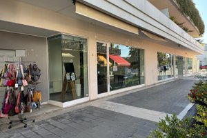 listings.show.sections.photos.alt