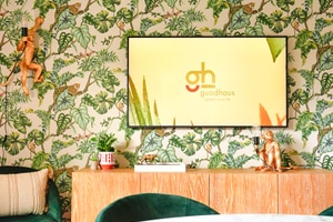 listings.show.sections.photos.alt