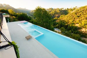 listings.show.sections.photos.alt