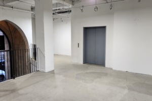 listings.show.sections.photos.alt