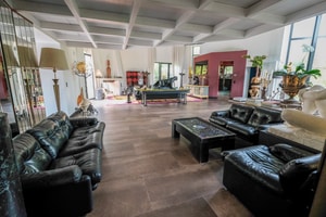 listings.show.sections.photos.alt