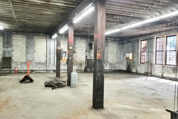 4,500 SF Industrial Warehouse For Short Term Lease