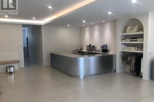 listings.show.sections.photos.alt