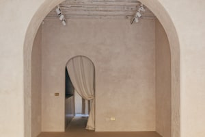 listings.show.sections.photos.alt