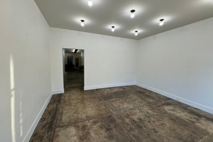 listings.show.sections.photos.alt