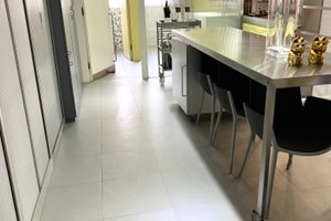 listings.show.sections.photos.alt