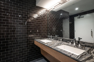 listings.show.sections.photos.alt