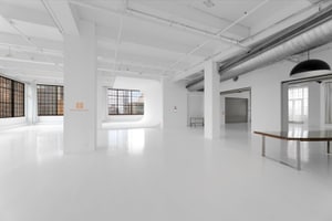 listings.show.sections.photos.alt