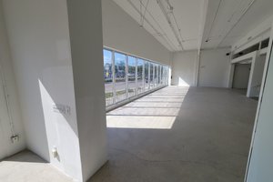 listings.show.sections.photos.alt