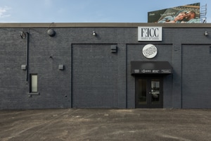 listings.show.sections.photos.alt