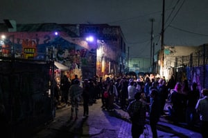 listings.show.sections.photos.alt