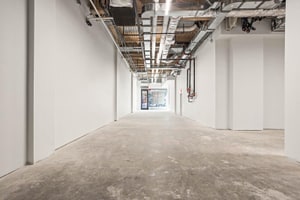 listings.show.sections.photos.alt