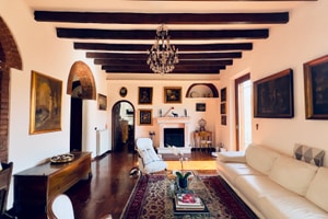 listings.show.sections.photos.alt