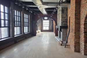 listings.show.sections.photos.alt