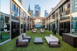 listings.show.sections.photos.alt