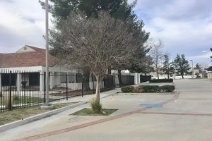 listings.show.sections.photos.alt