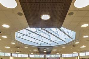 550-Seat Dining Hall with Skylight in Collegeville, foto 2