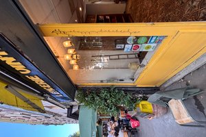 listings.show.sections.photos.alt