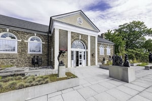 Stone Museum with Sculpture Garden for Receptions in Collegeville, up to 100 Guests, foto 7