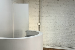 listings.show.sections.photos.alt