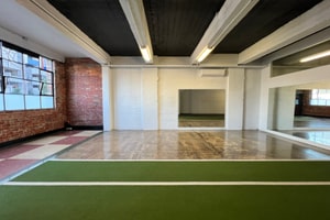 listings.show.sections.photos.alt