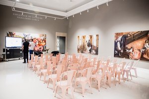 listings.show.sections.photos.alt