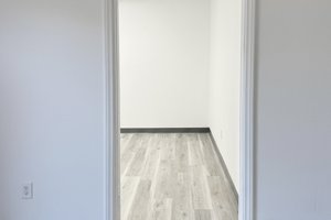 listings.show.sections.photos.alt