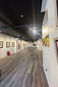 listings.show.sections.photos.alt