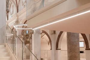 listings.show.sections.photos.alt