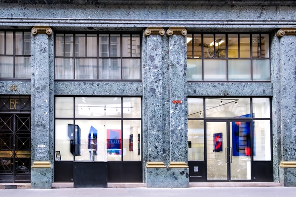 Galerie d'art / showroom / concept store / devanture Monument Historique