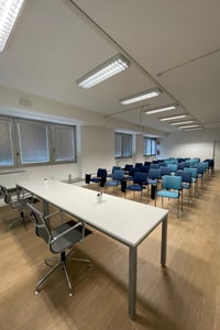 listings.show.sections.photos.alt