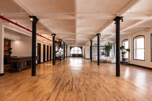 listings.show.sections.photos.alt