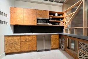 listings.show.sections.photos.alt