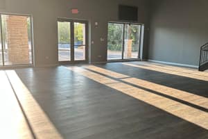 listings.show.sections.photos.alt