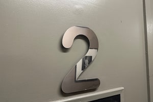 listings.show.sections.photos.alt