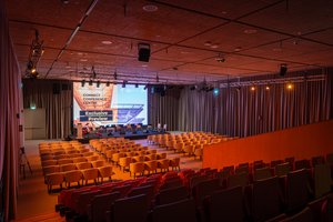 listings.show.sections.photos.alt