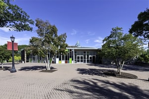 550-Seat Dining Hall with Skylight in Collegeville, foto 7