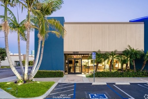 listings.show.sections.photos.alt