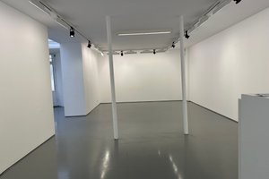 listings.show.sections.photos.alt