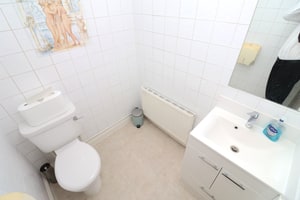 listings.show.sections.photos.alt