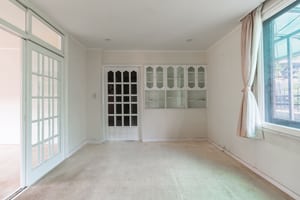 listings.show.sections.photos.alt